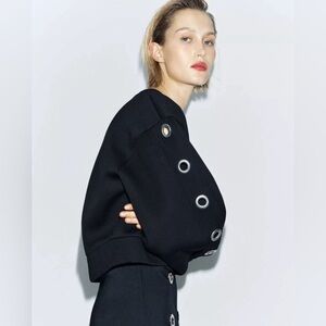 NWT Zara Woman SCUBA EFFECT SWEATSHIRT Metal Grommet Black Size L Large